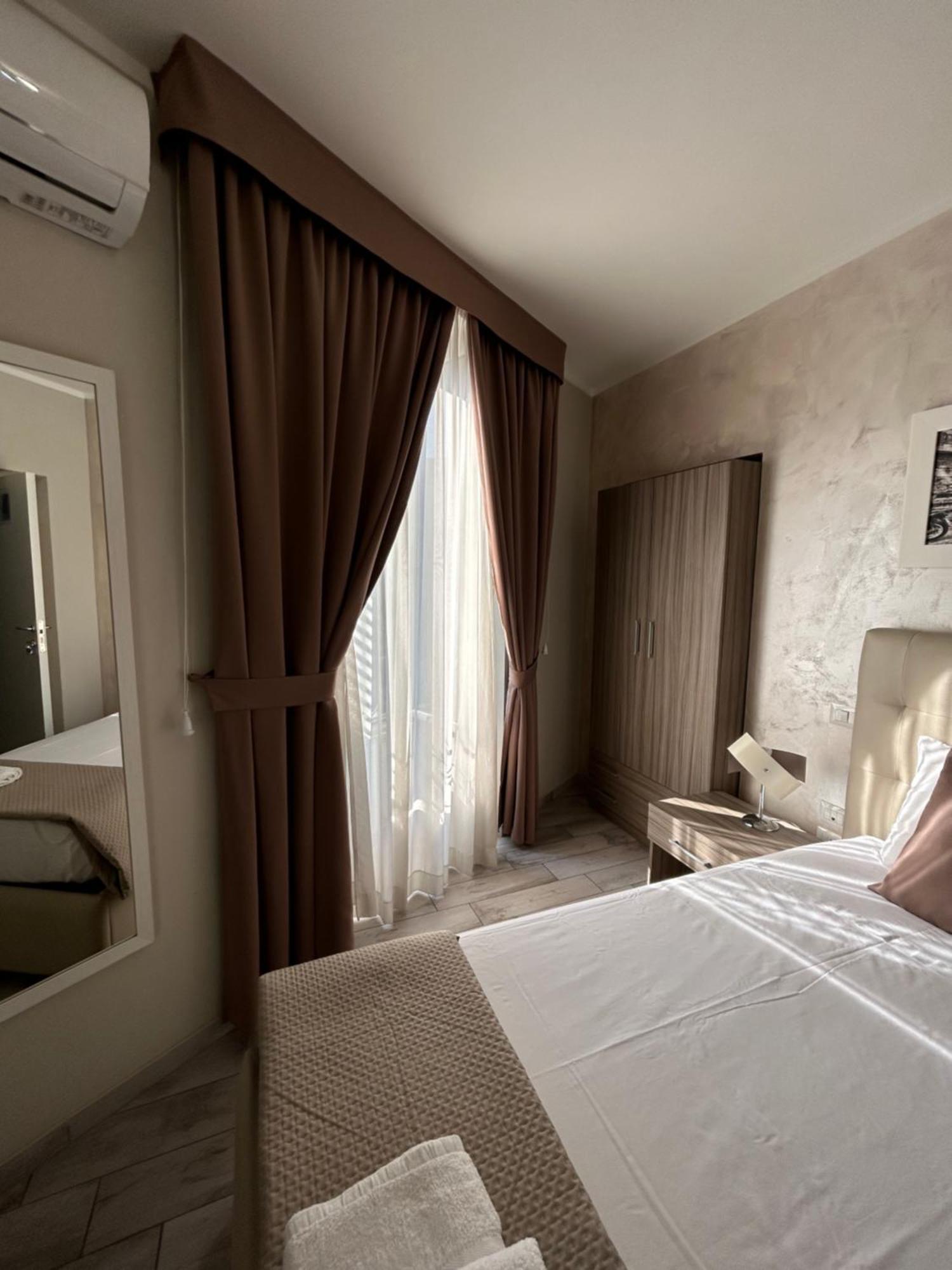 B&B Napoli Centrale N 74 Εξωτερικό φωτογραφία