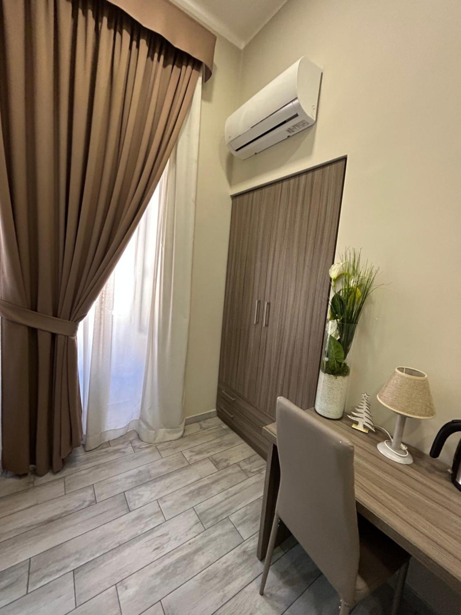 B&B Napoli Centrale N 74 Εξωτερικό φωτογραφία
